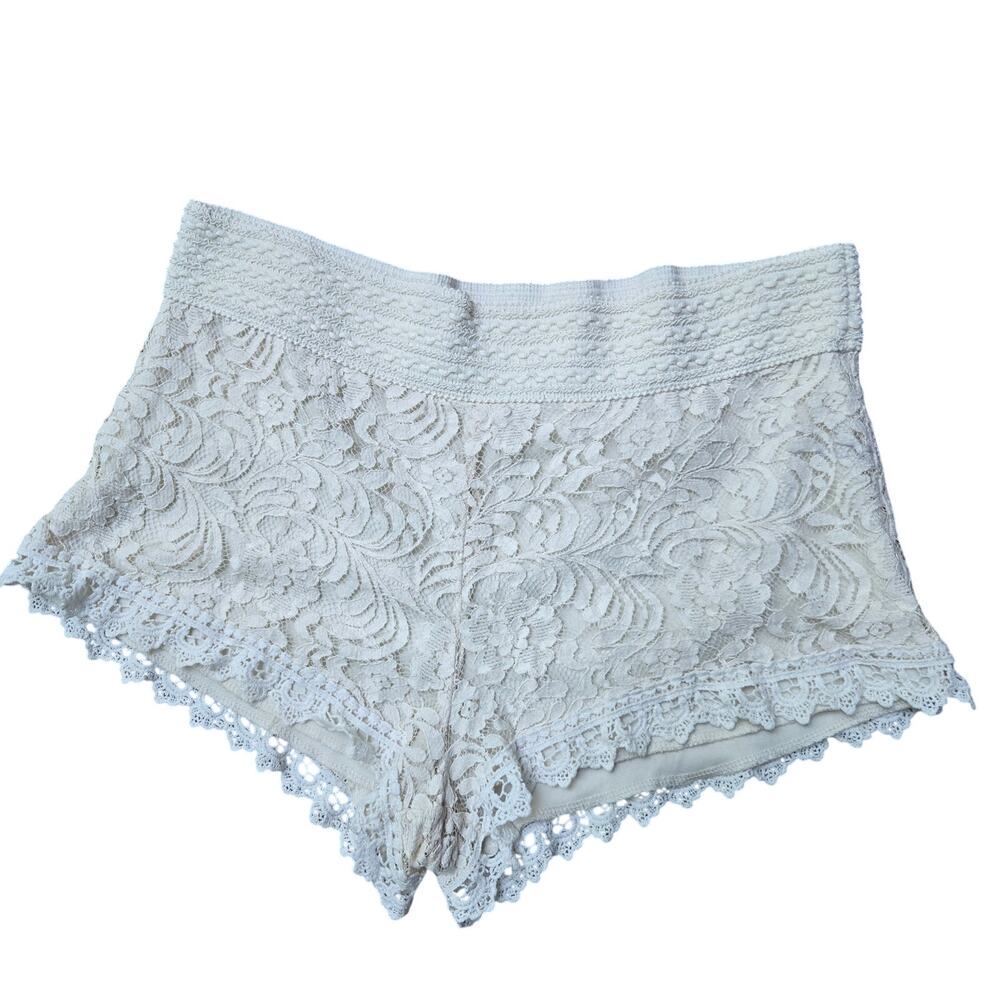 Ambiance Apparel Womens Ivory Boho Beachy Festival Lace Hot Pants Micro Shorts L